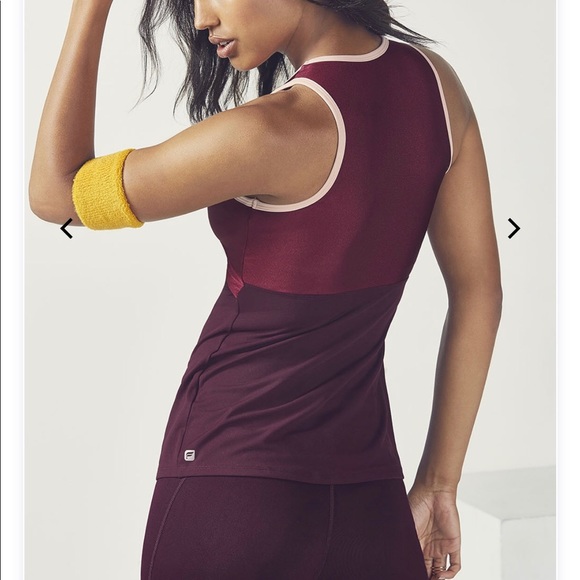 New Fabletics Luana Performance Tank - Picture 2 of 5